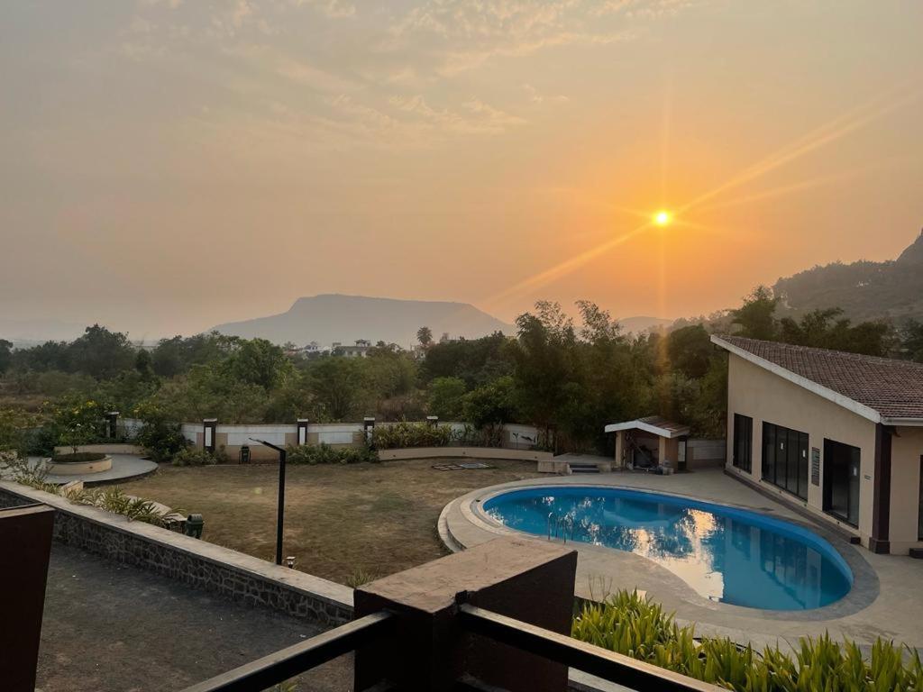 Villa At Lonavala - Saga Montana Kültér fotó